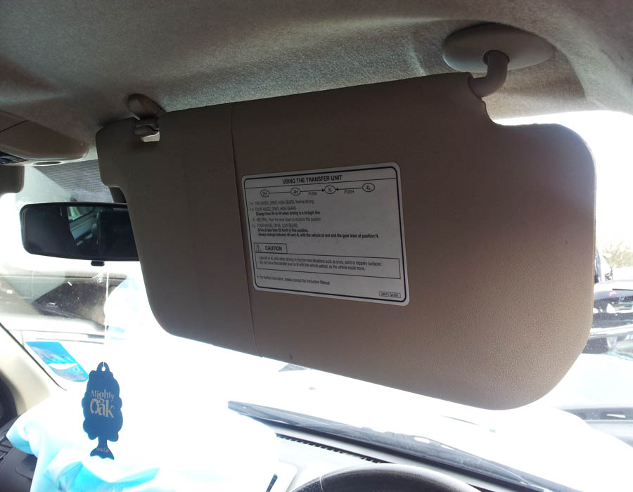 Nissan Terrano SVE TD sun-visor-driver-side